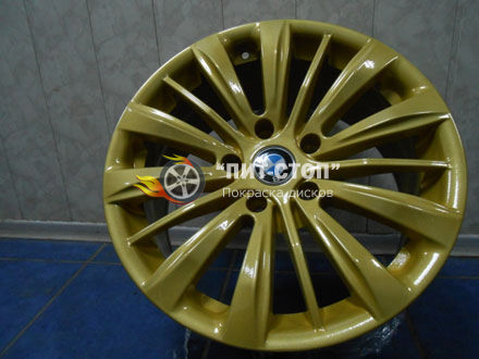 Золотой БМВ