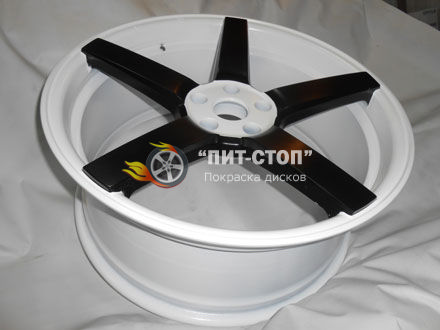 покраска в два цвета порошковая черный белый