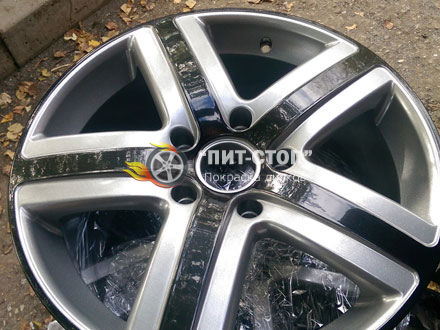 Окраска литого диска в черный глянец, серебро