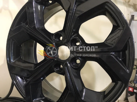 Покраска диска в чёрный глянец